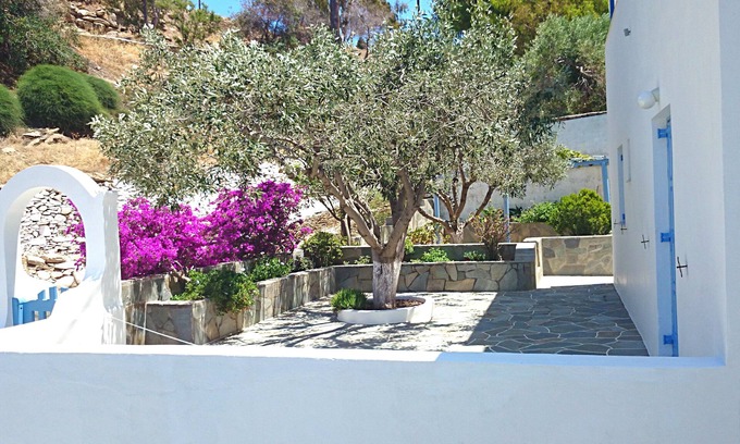 Ios Hotel | Athena Rooms