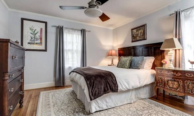 Atlanta Cottage | Atlanta Llama Luxury Cottagen
