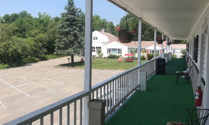 Ellsworth Hotel | Atlantic Coast Inn