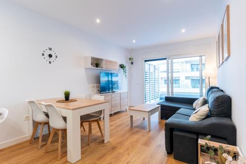 Almeria Apartment | ATP Vega de Acá a 5 minutos de la Playa - Parking Privado Gratis!