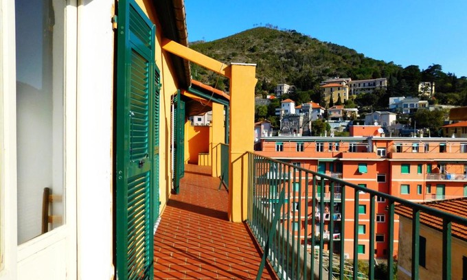 Levanto Apartment | Attico con Vista Mare