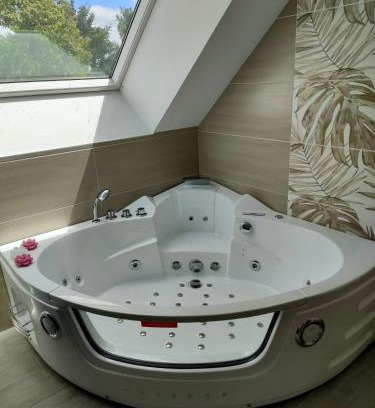 Porcaro Bed & Breakfast | AU BON ACCUEIL A PORCARO AVEC ACCES au SPA EN ILLIMITE