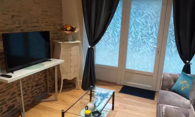 Pontorson Cottage | Au Mont Pour Deux # Mont-Saint-Michel# (In French only)
