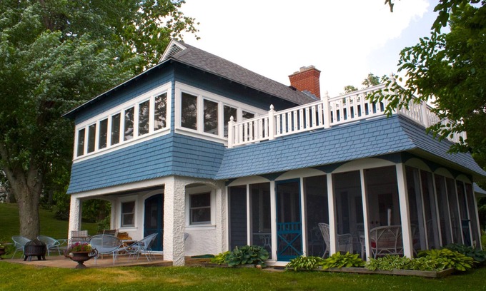 Culver House | Aubenaubee Lodge of Historic East Shore