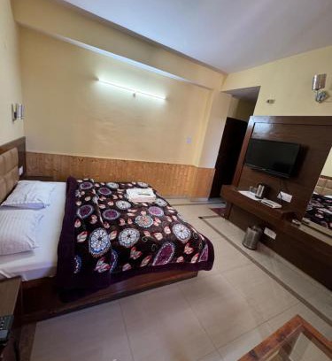 Shimla Hotel | Auckland Cottage Homestay