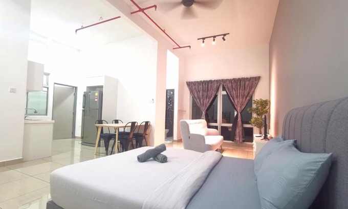 Tebrau Apartment | Austin Manhattan 1BR Johor Bahru by Maco Home