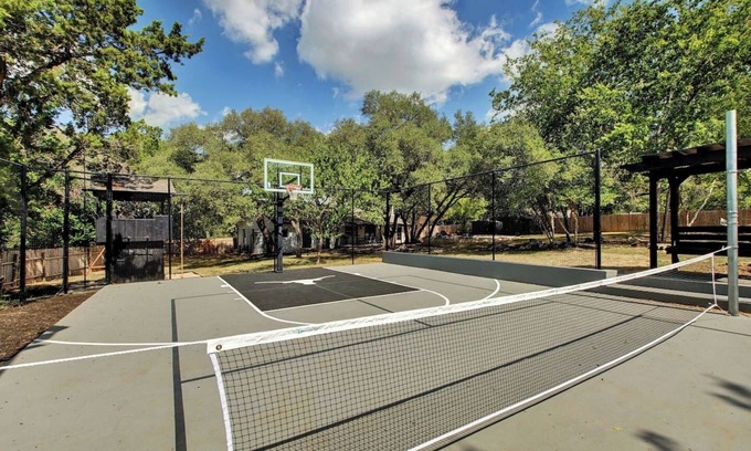 Northview Hills House | Austin Oasis: Pool, Pickleball, Hot Tub, Sleeps 10