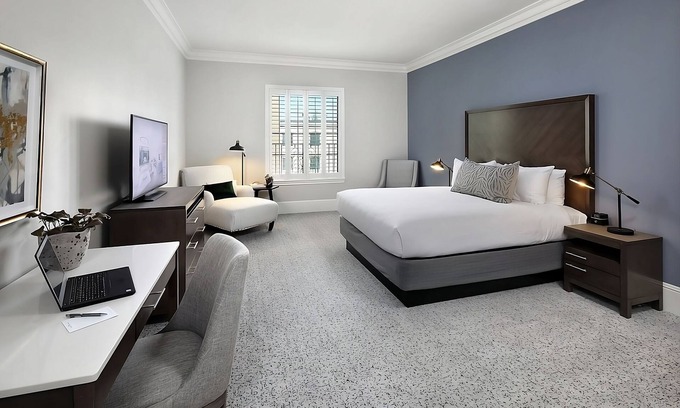 Winters Hotel | Authentic California Experience! Free Parking, Pet-Friendly Property