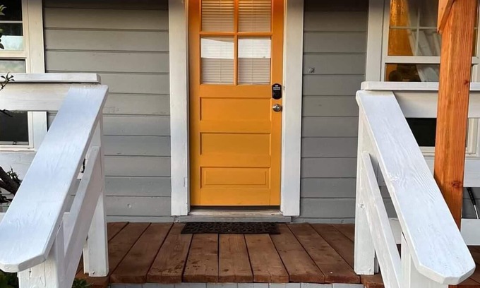 Apple Hill Cottage | Authentic Cottage In the Heart of Apple Hill & Wine Country