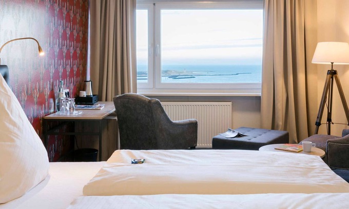 Helgoland House | Authors-doubles the lake - Hotel on the Lobster Cliffs