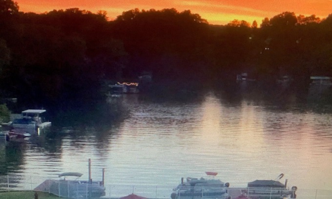 North Shore Condo | Autumn leaves, Relaxing atmosphere,Resturants with entertainment Enjoy!