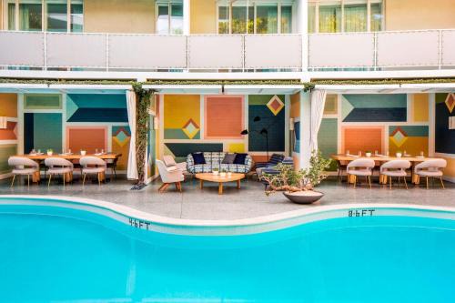 Beverly Hills Hotel | Avalon Hotel Beverly Hills, a Member of Design Hotels