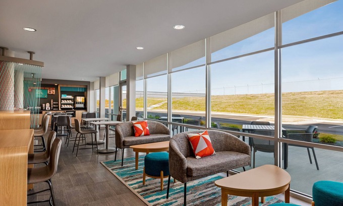 Southaven Hotel | avid hotel Memphis - Southaven by IHG