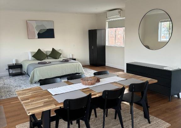 Broken Hill Apartment | Away on Blende Studio Loft