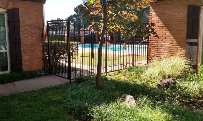 Central Oklahoma City Condo | Awesome, 2 bed, 2 bath Condo, near Integris Baptist Hospital, NW OKC