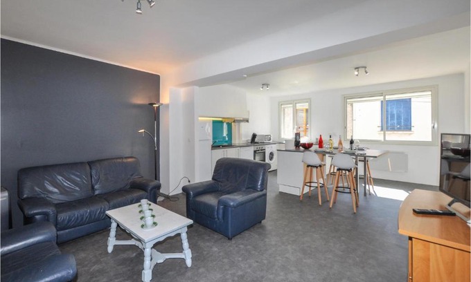 Vinca Apartment | Awesome apartment in Vinça w/ 2 Bedrooms