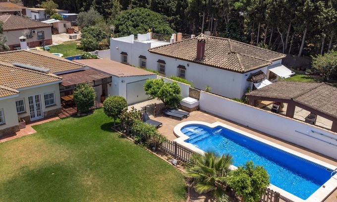 Los Franceses-la Vega House | Awesome home in Chiclana de la Fronter