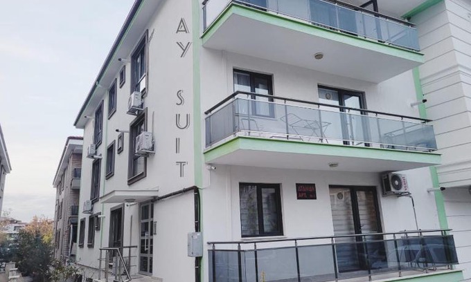 Bagbasi Apartment | Ay Suit (Ataman Apt)