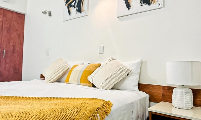 Ayr Hotel | Ayr Traveller's Motel