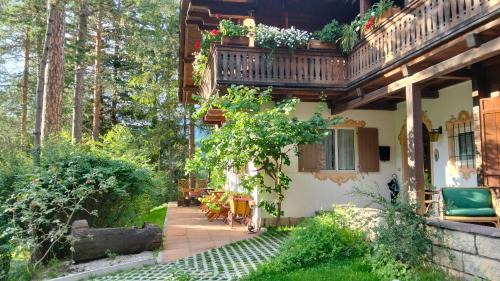 Mareo Bed & Breakfast | B&B Villa Dolomites Hut