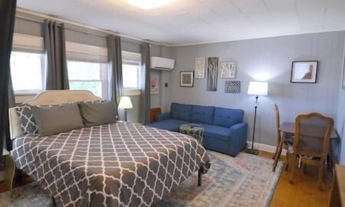 Bloomington Apartment | B-town Bridgeview