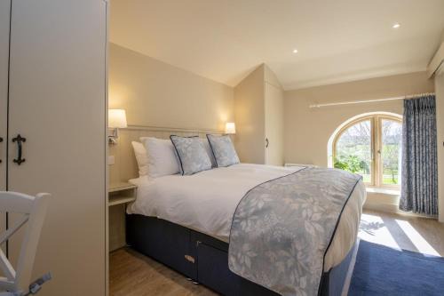 York House | Bacchus