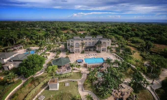 Cabarete House | Bachelor Party Palace in Sosua