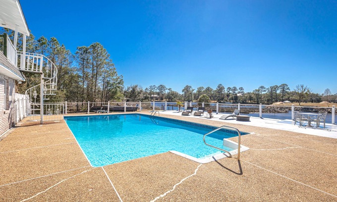 St. Martin House | Back Bay Biloxi Bayou, Private Pool and Movie Room!