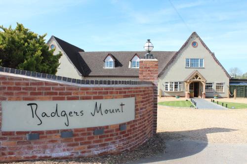 Barwell Hotel | Badgers Mount Hotel