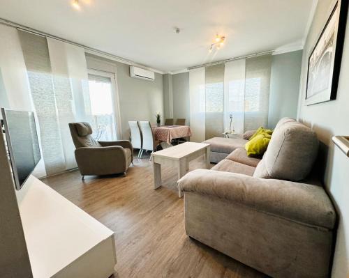 San Fernando Apartment | Bahía Azul Suites, Piscina & Pádel