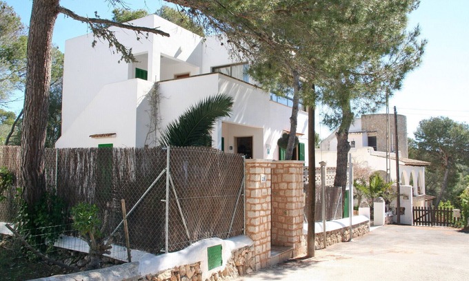 Cala Santany Ski Chalet | Bajos Maria Elena by dracmallorca