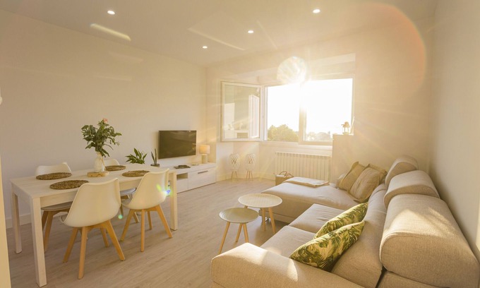 Vilagarcia de Arousa House | Balcony at Arousa - Upscale Getaway + Patio