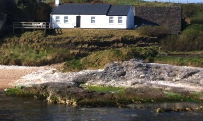 Ballycastle Cottage | Ballintoy Beach Cottage, Secluded Seaside Getaway, Causeway Coast Location