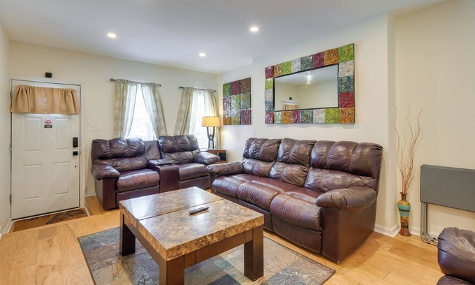 Downtown Baltimore House | Baltimore Townhome Near Oriole Park w/A/C!