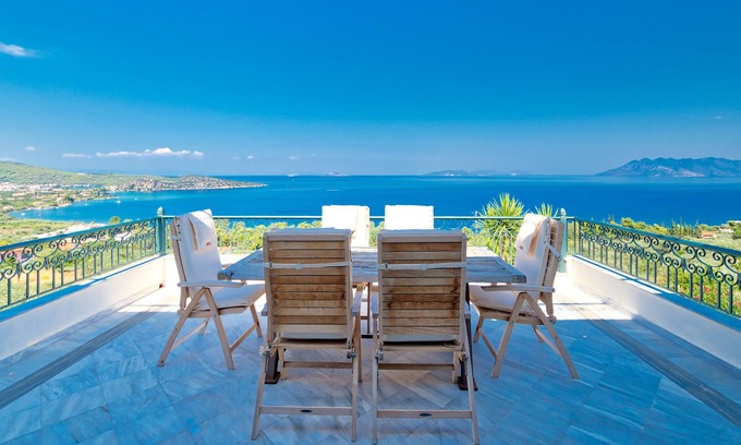 Melissopetra Villa | Bamour Villa, Poolside Serenity & Spectacular View