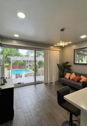 Olancho Villa | Baquis Island Bungalow