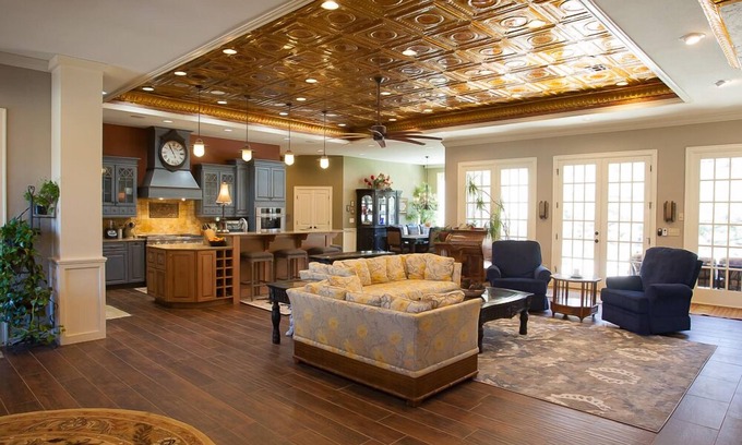 Bartlesville Bed & Breakfast | BarDew Valley Inn