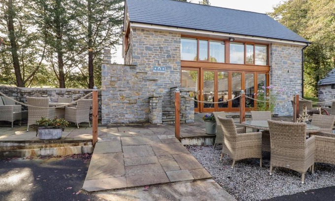 Nantgarw Apartment | Barn Apartment 4