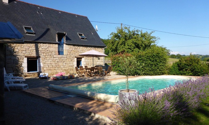 Hautefage House | Barn built in 1814 located between the Maronne and the Dordogne valley