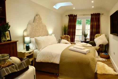 New Forest District Apartment | Barton Hollow