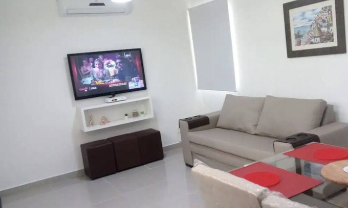 Jardim Rafael Apartment | Bate & Volta - LA02-Bertioga, SESC, Riviera, Vista Linda, Indaiá