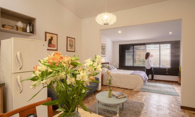 Calle 26 Apartment | Bathtub studio in central Bogota with WiFi