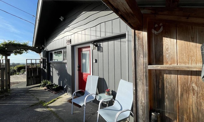 Arcata House | Baxter's Bayview Guest House Near Cal Poly