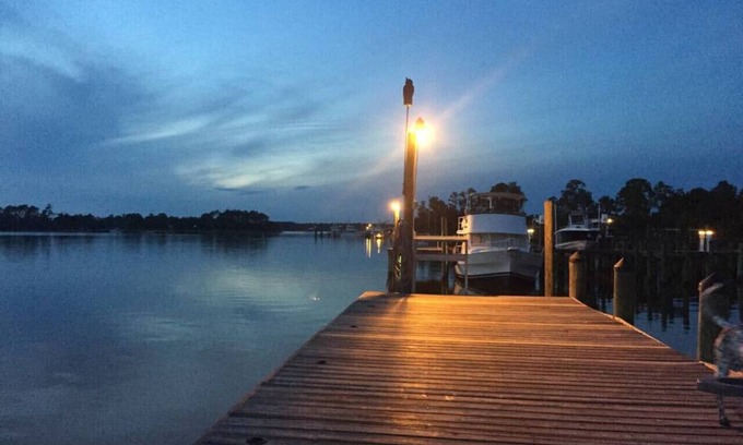 Gulf Shores Condo | Bay front - Bay John - boat slips - pier