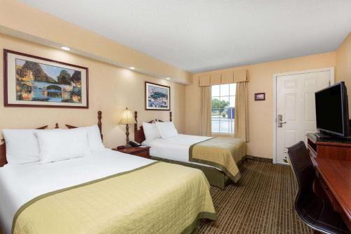 Easley Hotel | Baymont by Wyndham Easley/Greenville