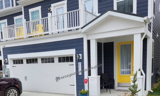 Bayside Villa | Bayside * 5BR Luxury Twin House, 4.5 Baths, 3 Suites * Sleeps 12