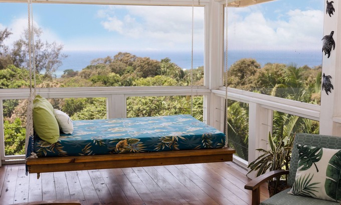 Antoneys Cay House | Bayside Breeze-New Pool, West End