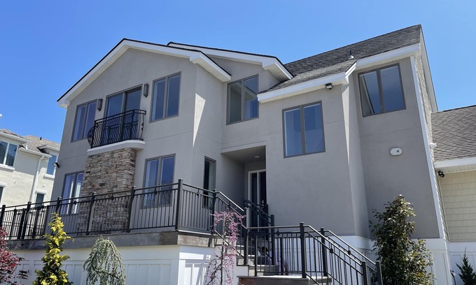 Margate City House | Bayside Dream home with outdoor oasis (Family & Pet Friendly)