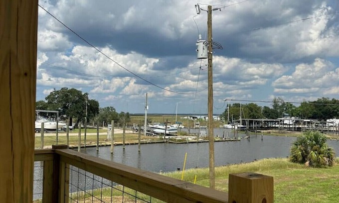 Gautier Hotel | BB's on the Bayou Unit #5