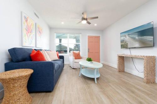 Neptune Beach Apartment | Be A Nomad - Margaret House - 2blks from the Bch